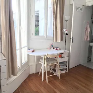 Best Located Flat In Saint-germain-des-prés Appartamento
