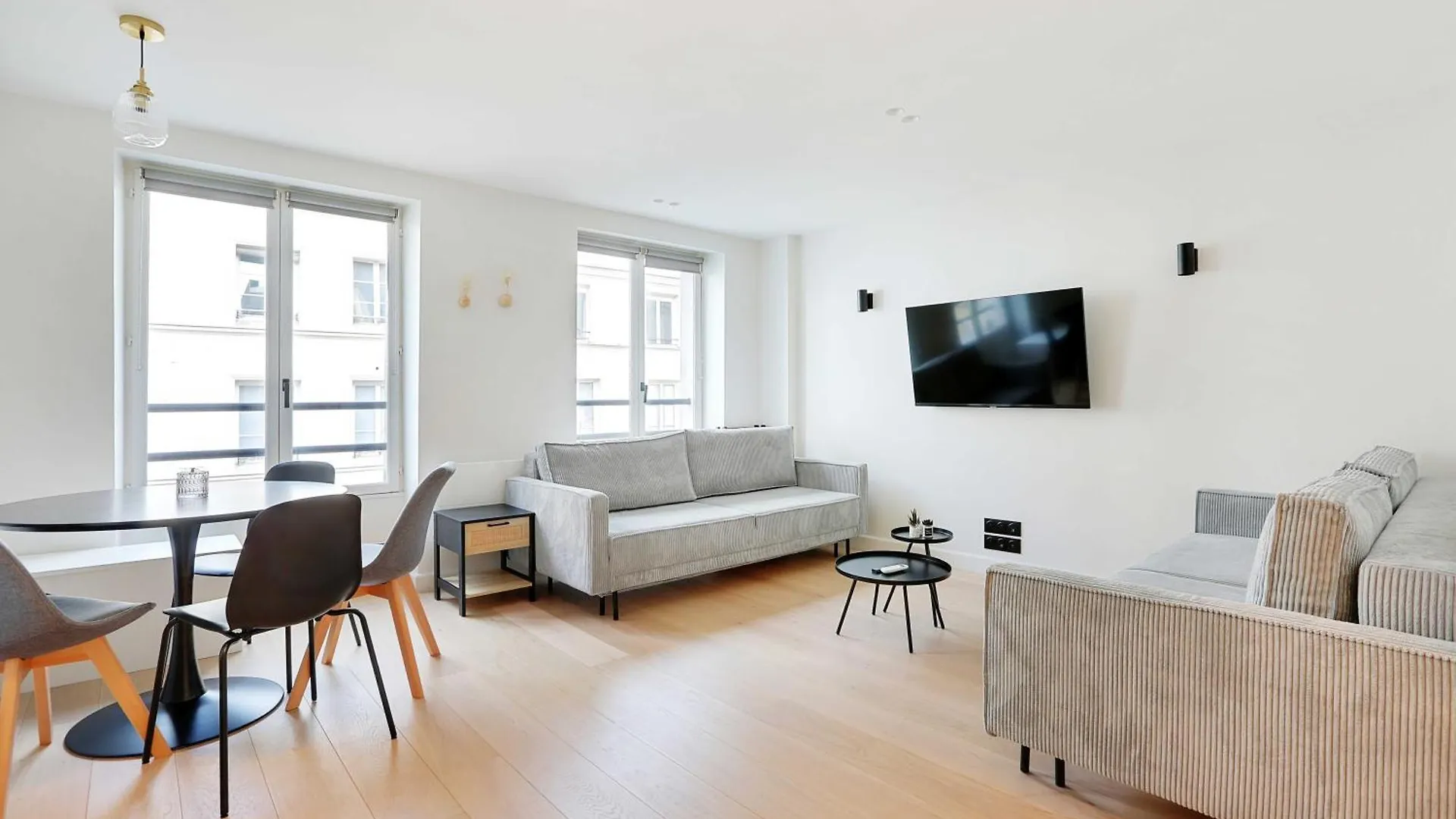 Cosy Ac Apartment Your Oasis Of Comfort Paris France